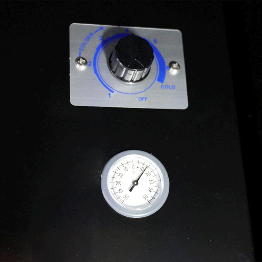 Vitrine verticale réfrigérée 3 portes noire à roulettes de 1065L LED