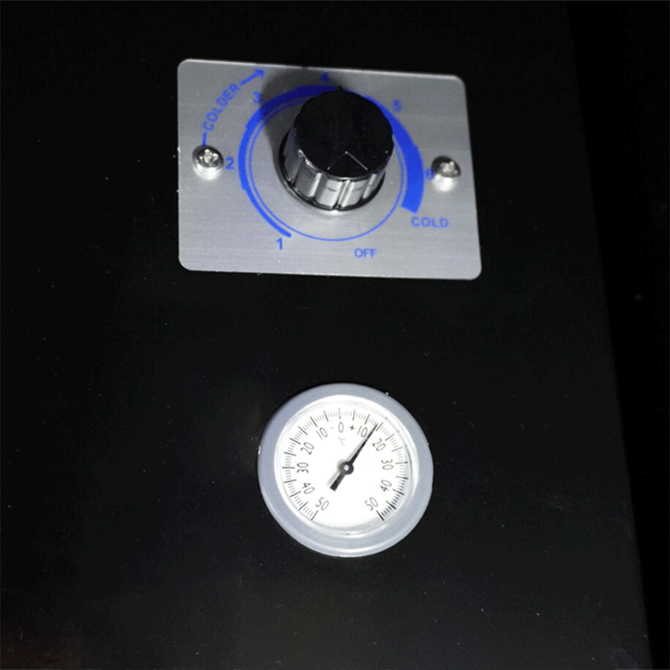 Vitrine verticale réfrigérée 3 portes noire à roulettes de 1065L LED
