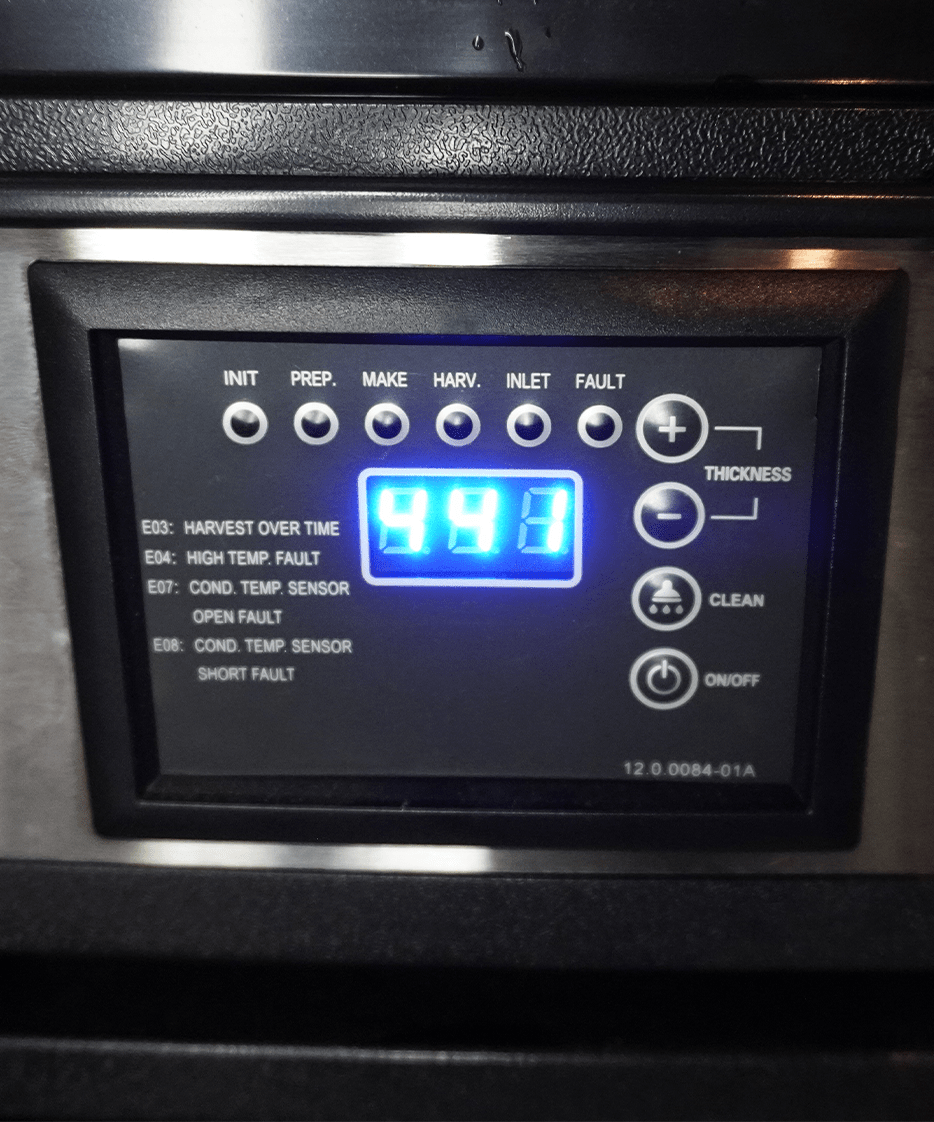Machine à glaçons noire/grise 55kg/24h - refroidissement par air - cubes pleins