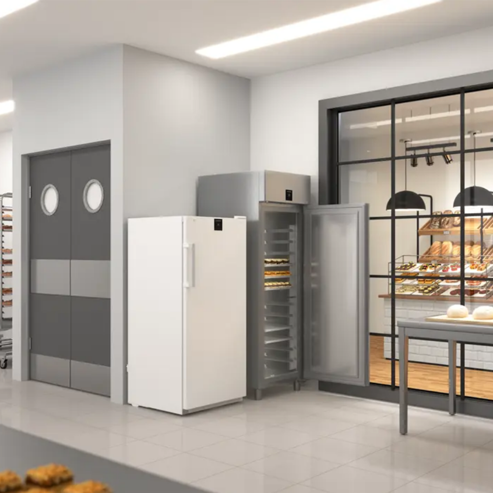 Réfrigérateur 1 porte euronorme à refroidissement ventilé 